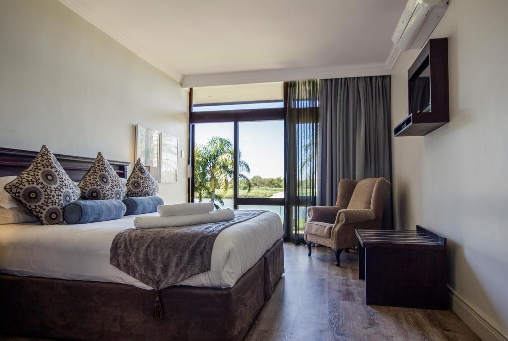 River Place Manor Upington Bagian luar foto