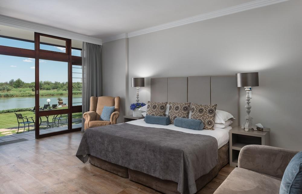River Place Manor Upington Bagian luar foto
