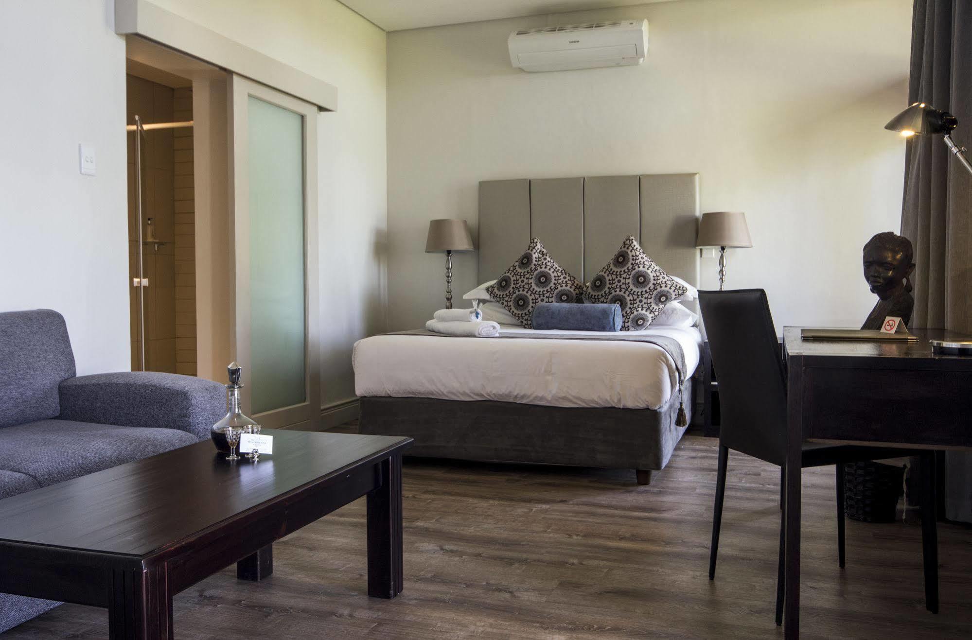 River Place Manor Upington Bagian luar foto