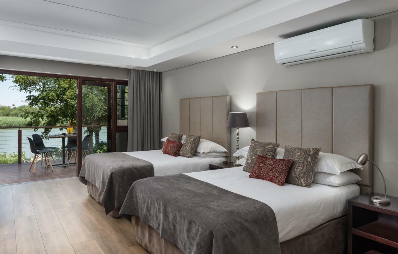 River Place Manor Upington Bagian luar foto