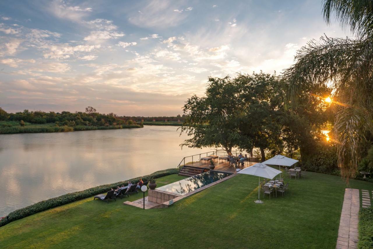 River Place Manor Upington Bagian luar foto